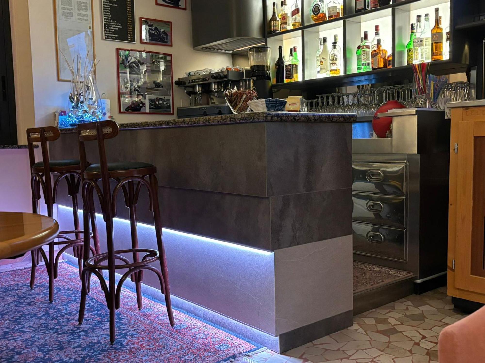 Hotel Cobalto Римини Экстерьер фото